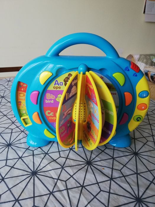 Детска музикална играчка на английски език