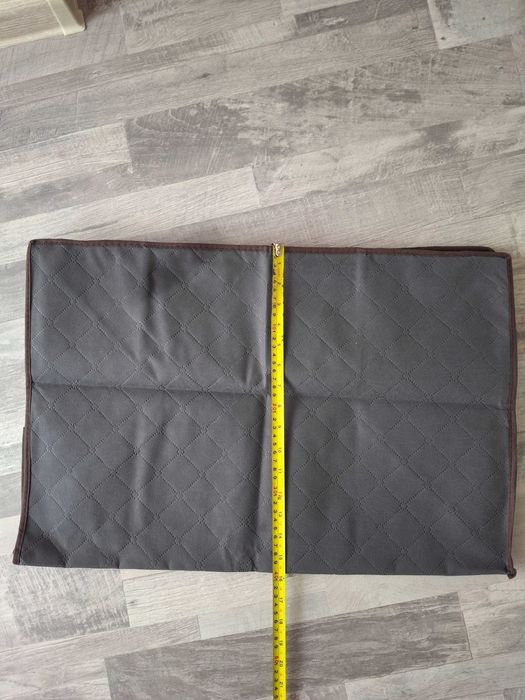Cutii textile cu fereastră transparentă