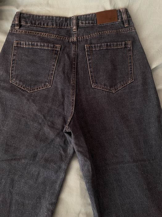 Джинсы новые размер 29