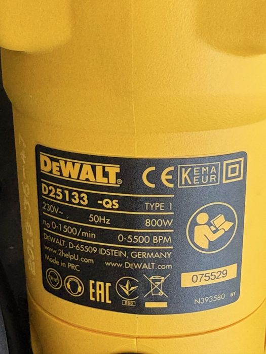 Ciocan rotopercutor cu 3 functii, DeWalt D25133K, 800 W