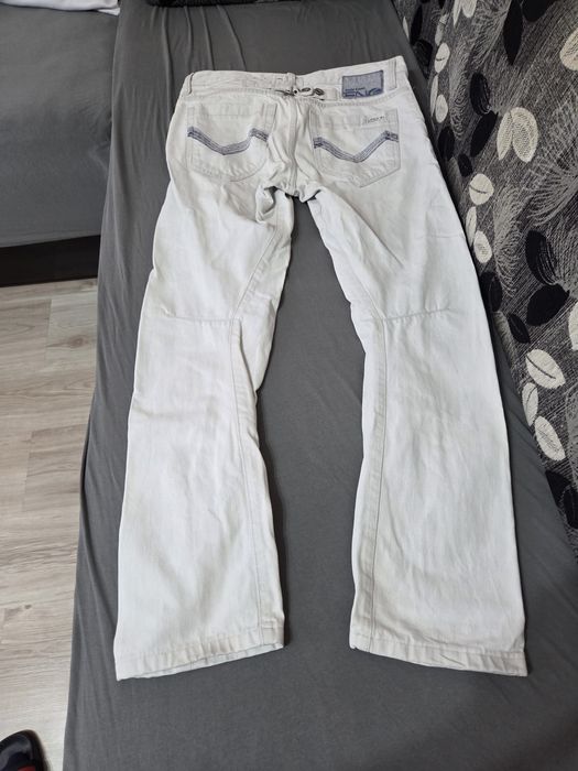 Бутикови дънки Energie