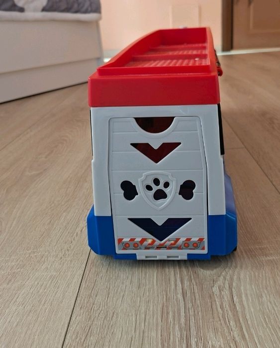 Камион Пес Патрул и комплект кученца