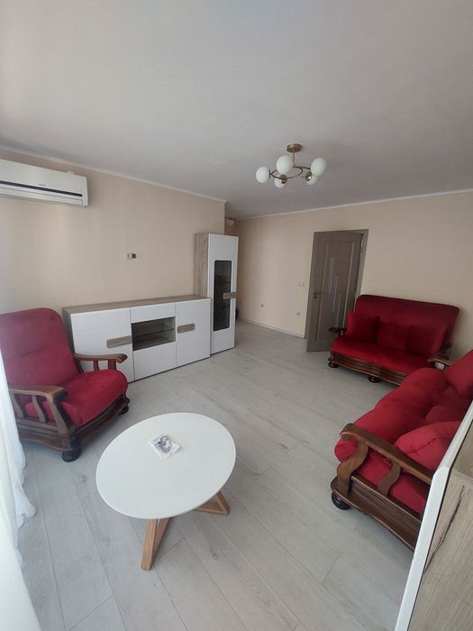 Chirie apartament .