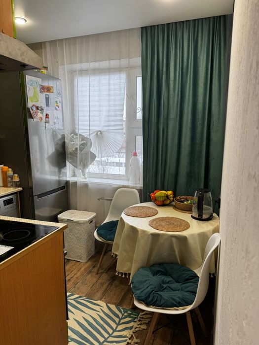 Продается 2-комнатная квартира