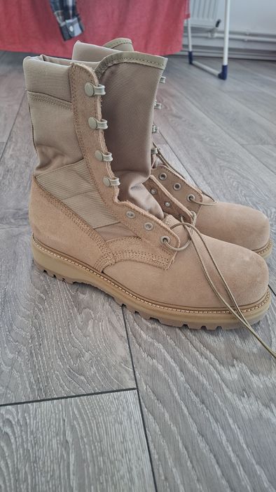 Bocanci militari mărimea 42