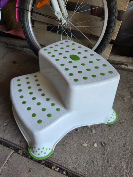 Кухня, машинка, ступенька, пианино