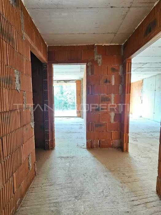 Продава се Двустаен апартамент в Пловдив, Христо Смирненски - 66 кв.м за 1293 €/кв.м - Снимка #6