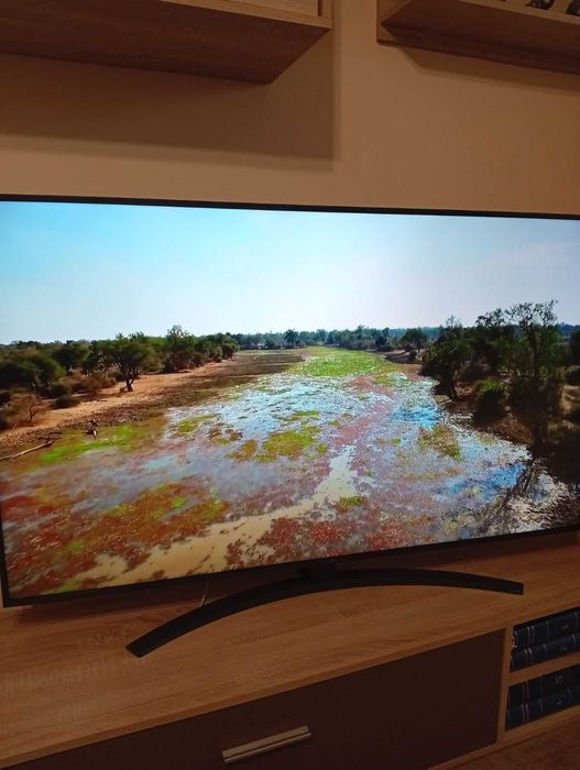 Смарт телевизор LG