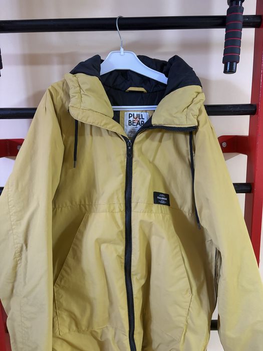 Продам куртку на мальчика