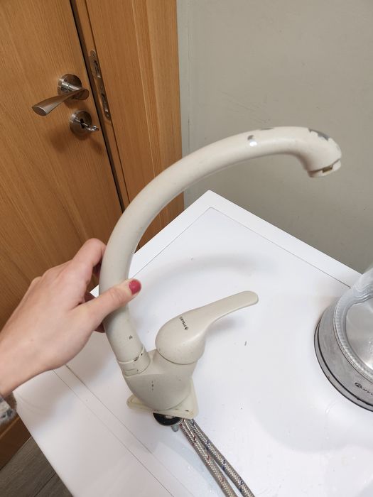 Смесител за мивка