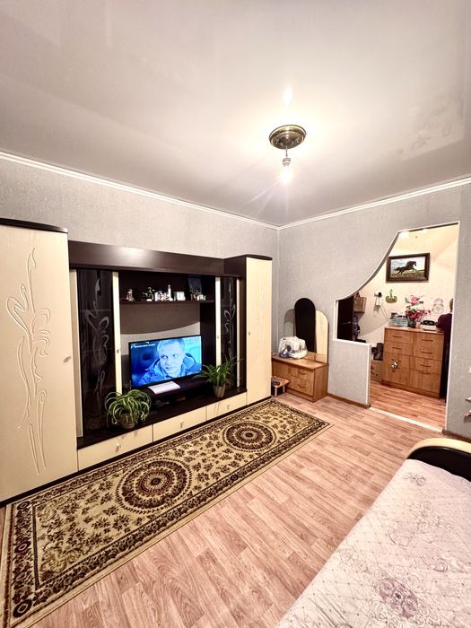 2 комнатная, Пионерская 18, 52 кВ.