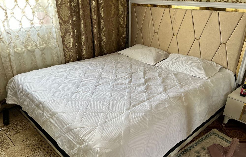 Спальный гарнитур в отличном состоянии