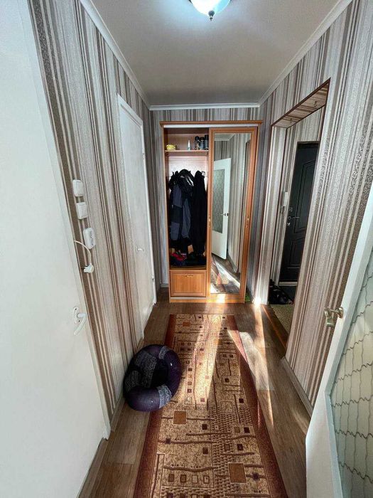 Продажа 2-комнатной квартиры 7 мкр