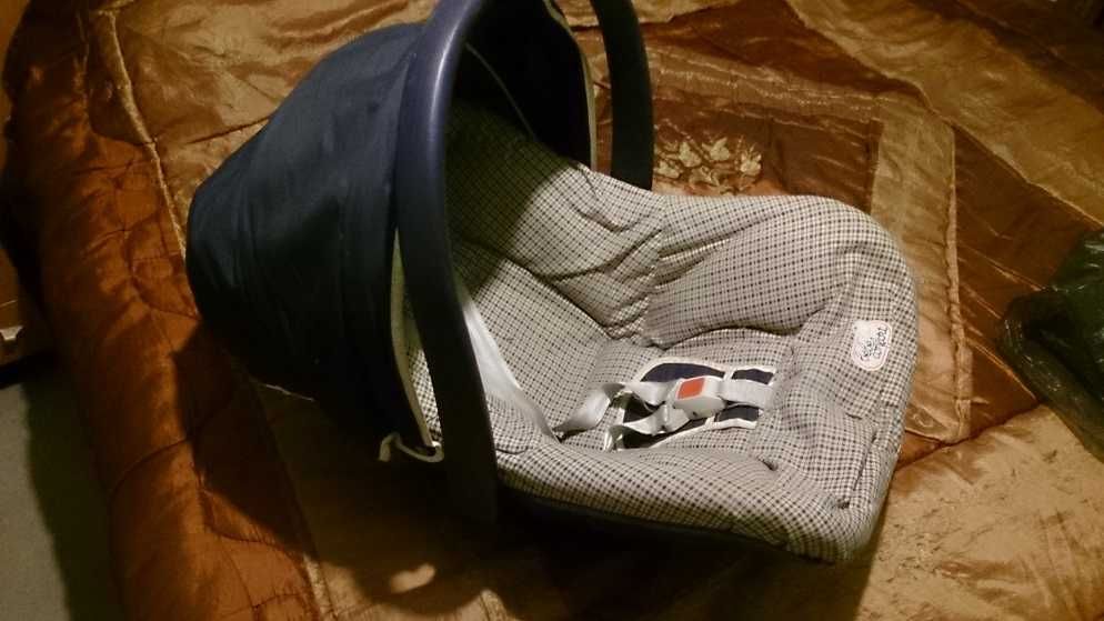 Детско легло и детски столчета за кола