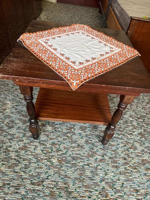 Стари мебели в добро състояние