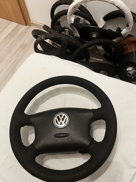 Vand volan golf 4 4 spite retapitat