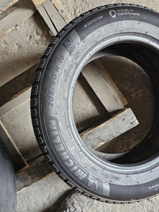 2 anvelope iarna 205 60 16 Michelin 6.5mm 2023