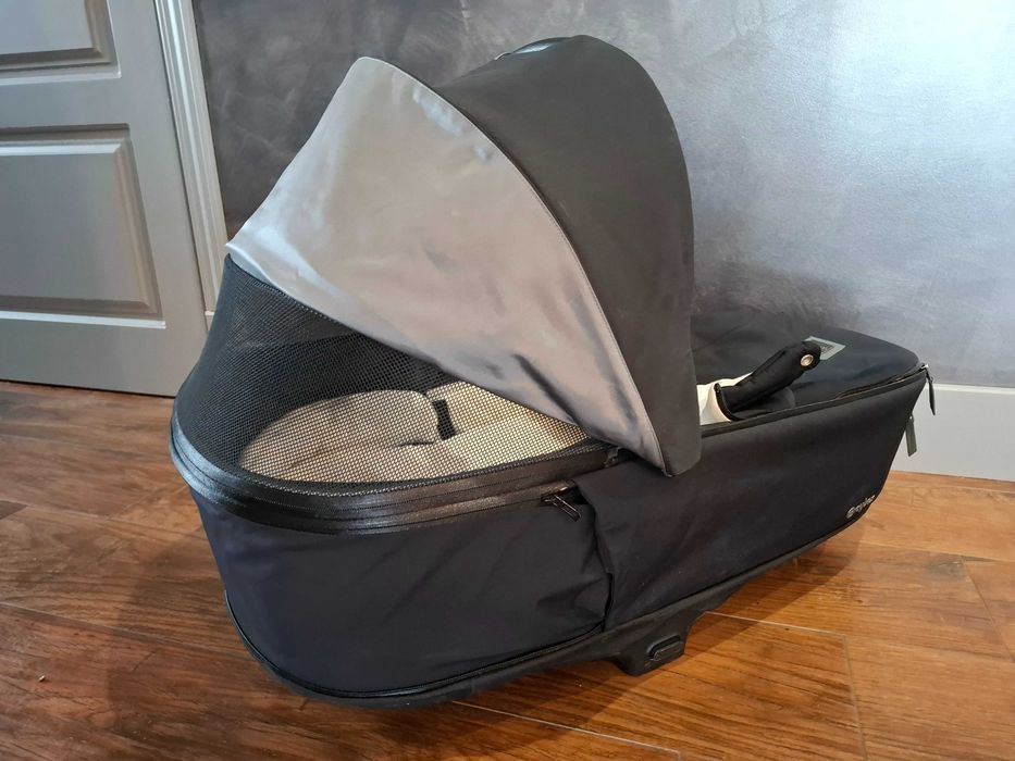 Кош за новородено Cybex Priam 4 /e-PRIAM Lux, цвят:Sepia Black