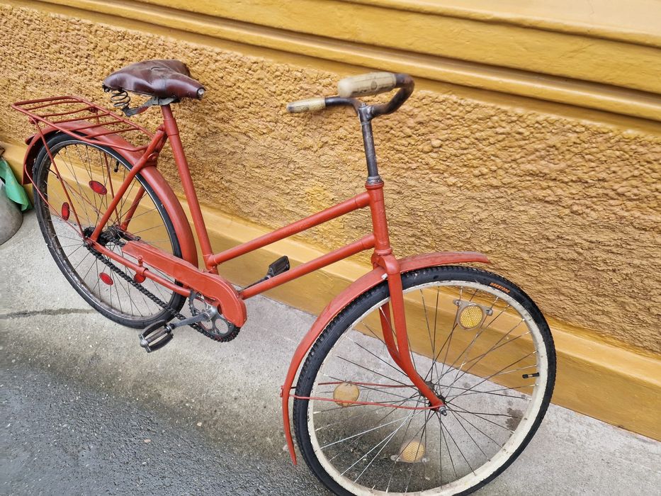 Vand bicicletă , 350 lei , negociabil