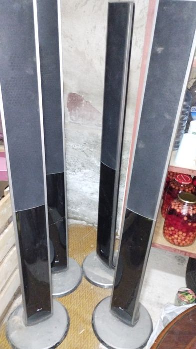 Музыкальный центр с колонками