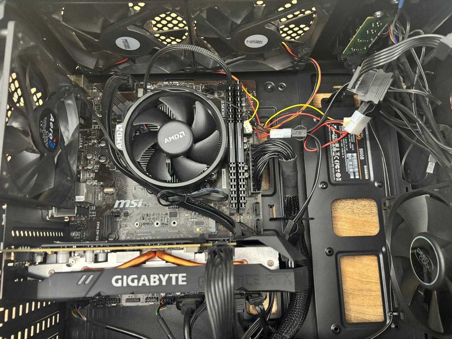 Calculator GAMING RTX 2060 | Ryzen 5 3600 | SSD 500GB | HDD 2TB | 16GB DDR4 | Sursa 750W Gold 80+ | Windows 11 instalat