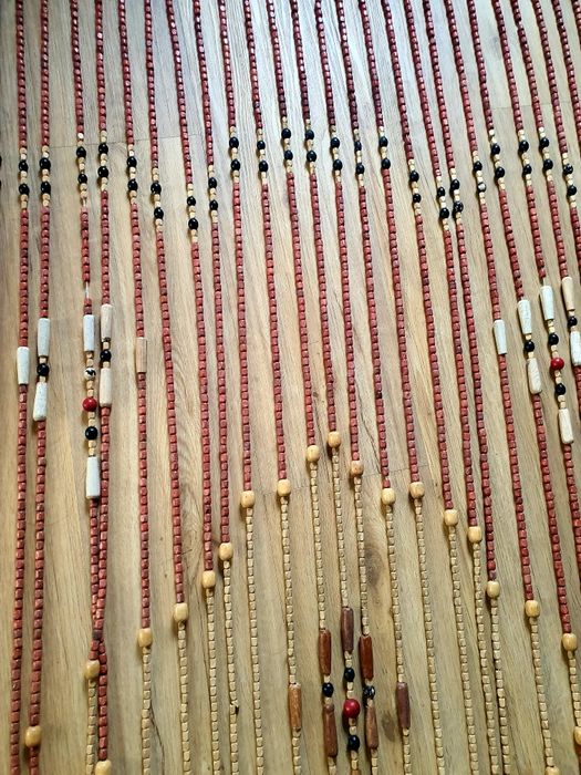 Шторка деревянные бусины ретро