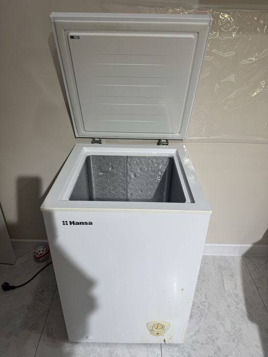 Продам Морозильник Hansa