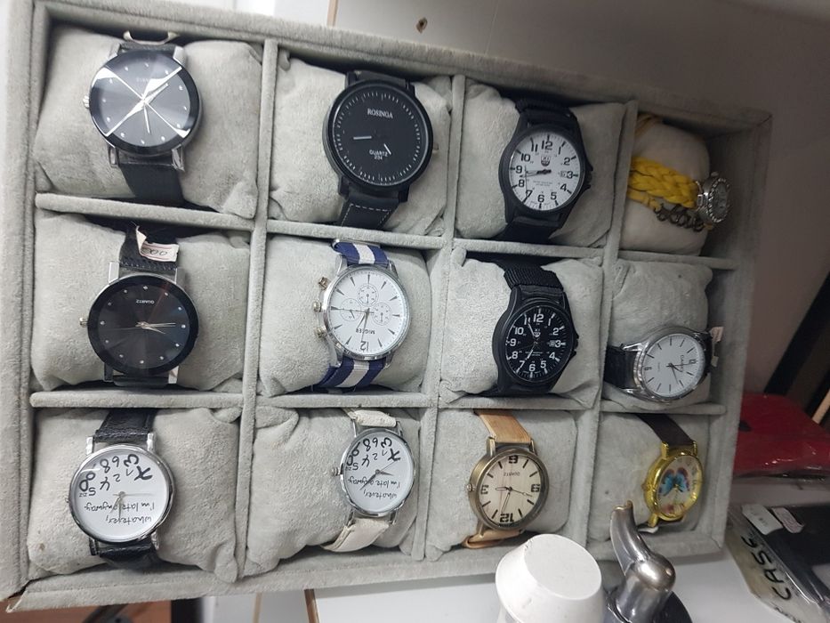 Часы несколько видов по 2000 до 5000тг