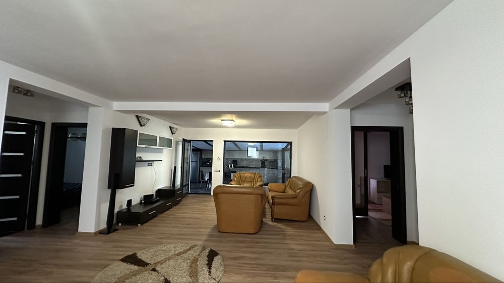 Apartament 4 camere | 2 băi | Curte | 2 locuri de parcare | Intrare separată | Chiajna