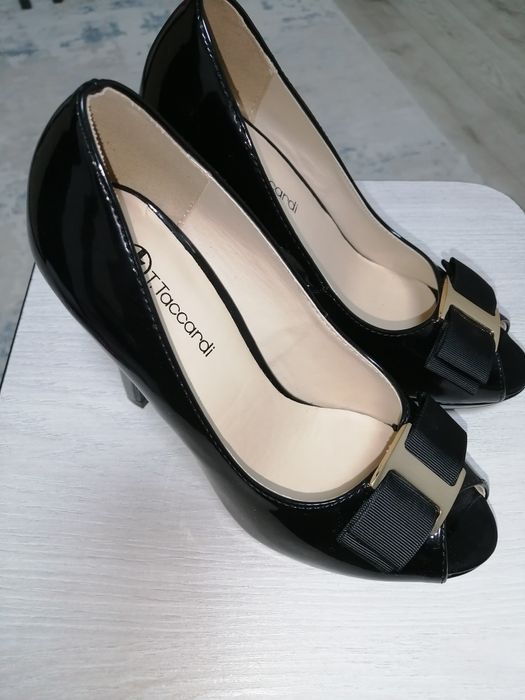 Продам новые туфли