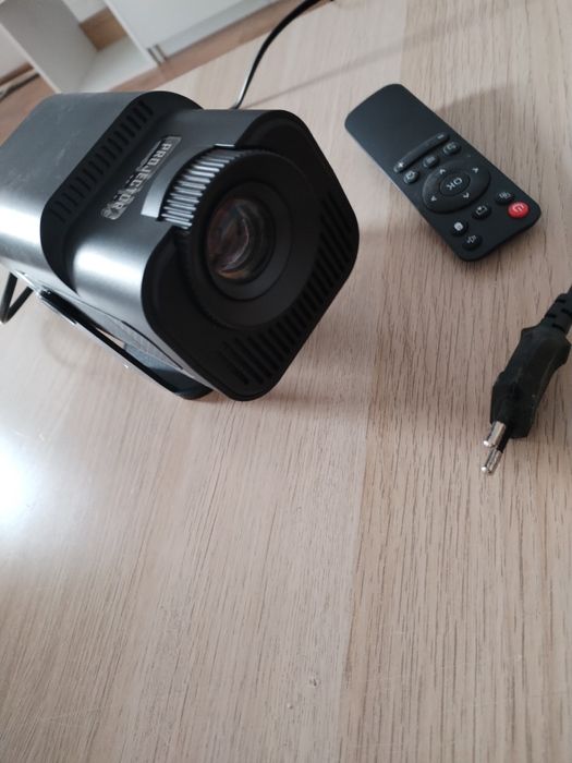 Proiector led video 4k hy320mini