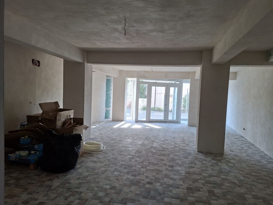 Spatiu Comercial De Inchiriat 79mp