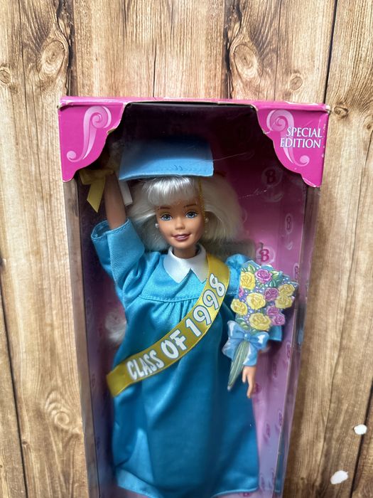 Кукла Барби Barbie Graduation 1997 года