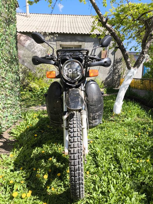 Мотоцикл yaqi 200