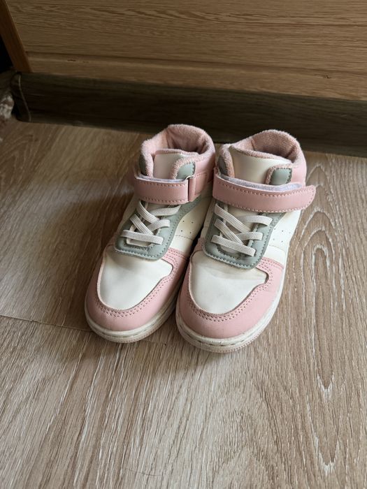 Обувь на девочку 28 размер