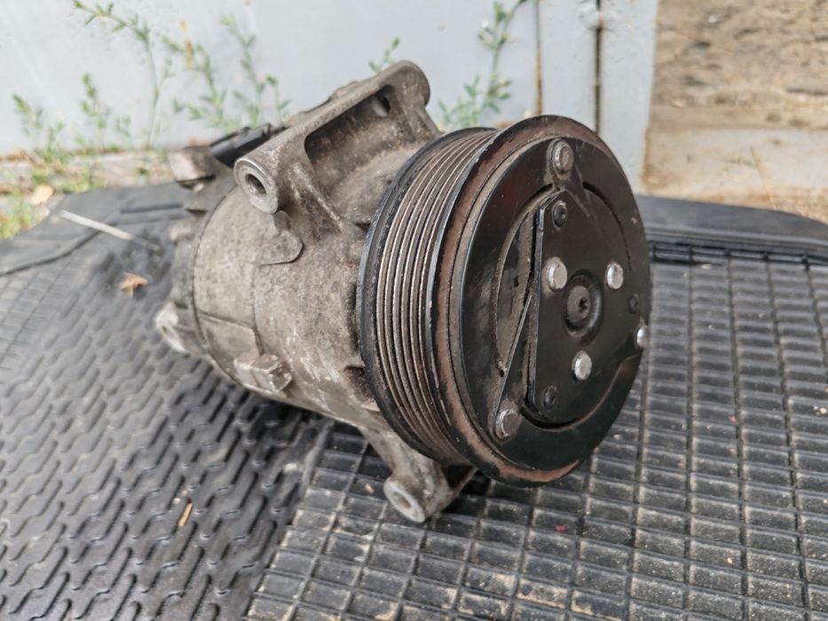 Vând compresor Renault Megane 2.0 dci