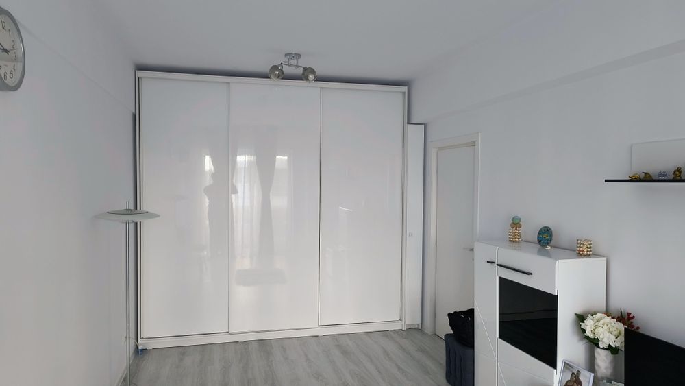 Vând apartament cu 2 camere