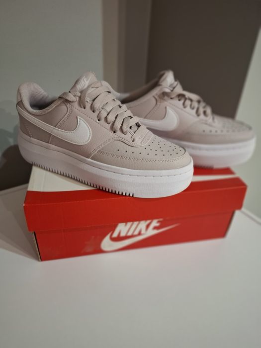 Оригинални маратонки Nike