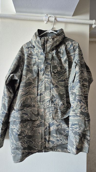 Jacheta impermeabila Gore-tex, intemperii
