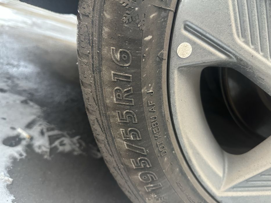 Шины липучка r16 в хорошем состоянии без порезов