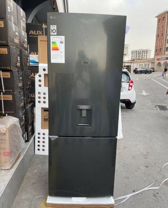 LG холодильник продается по низким ценам