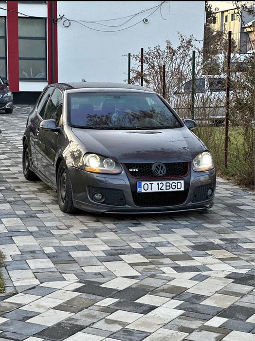 Vând Golf 5 GTI