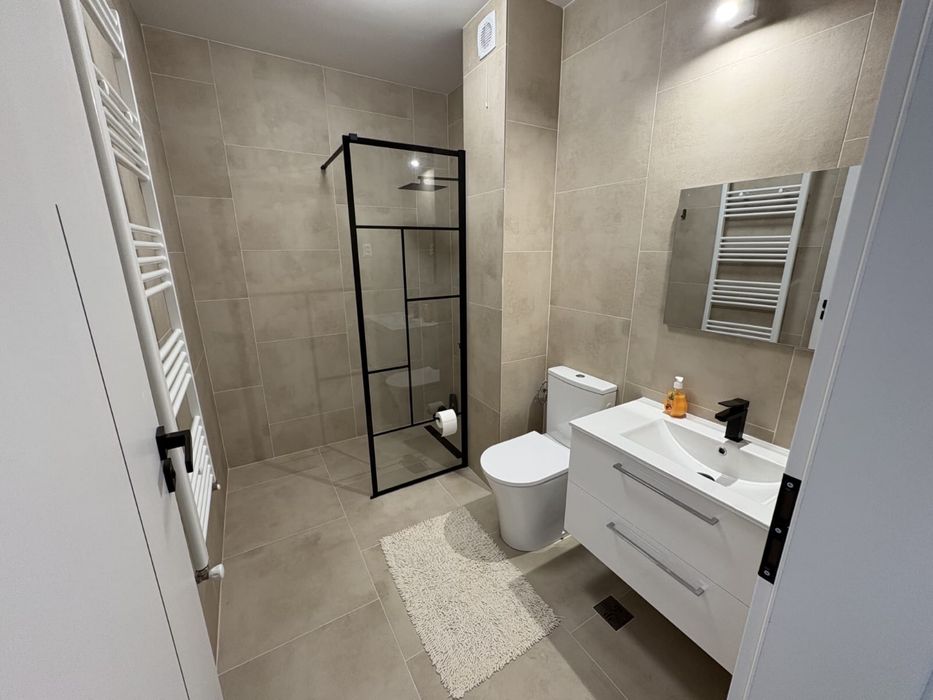 Apartament modern cu 2 camere in Floresti !