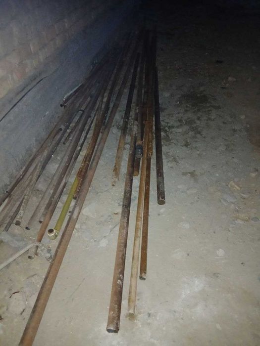 Трубы металлические с размерами диаметров: 20 мм , 32 мм,  40 мм