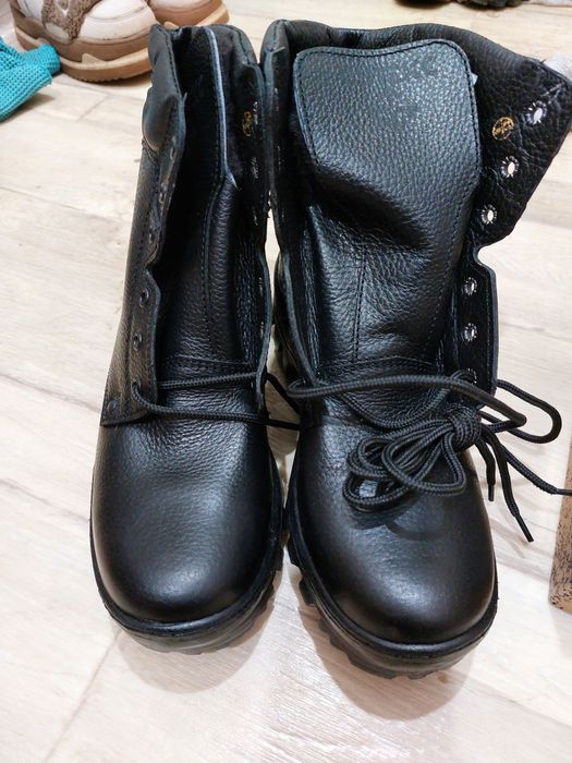 Берцы бутекс  зимние