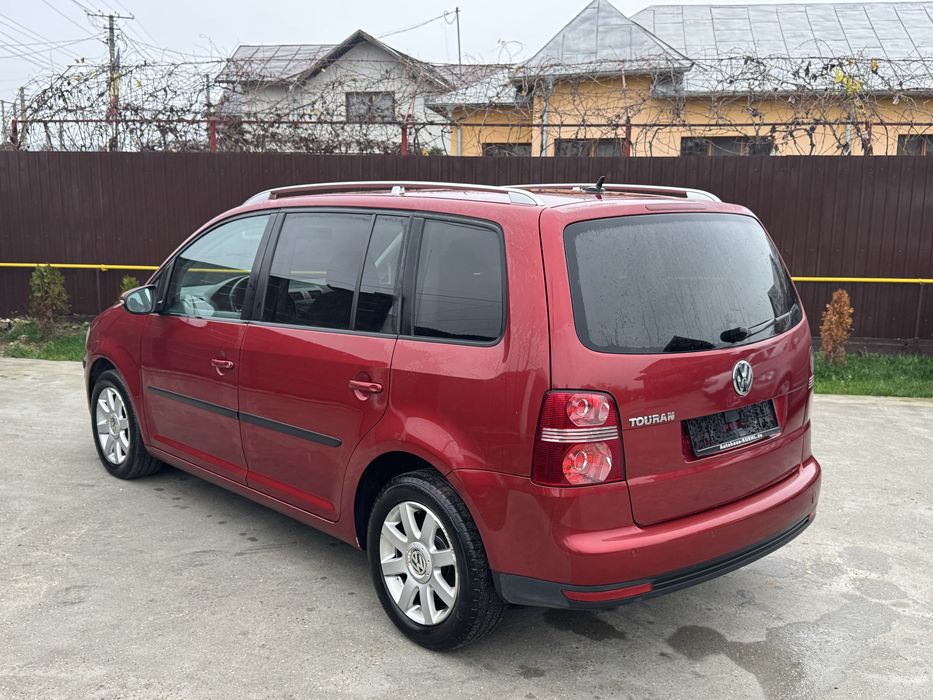 Volkswagen touran 2010 7 locuri Euro 5 Recent adus