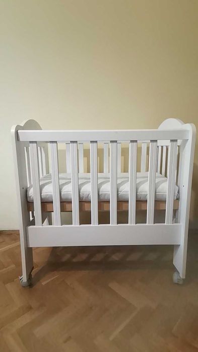 Бебешка кошара на колела