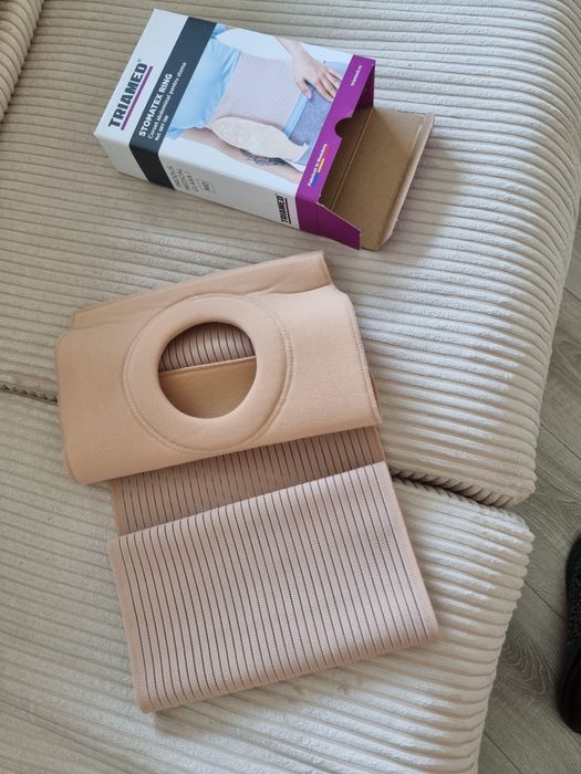 Vand corset abdominal medical pentru  stoma