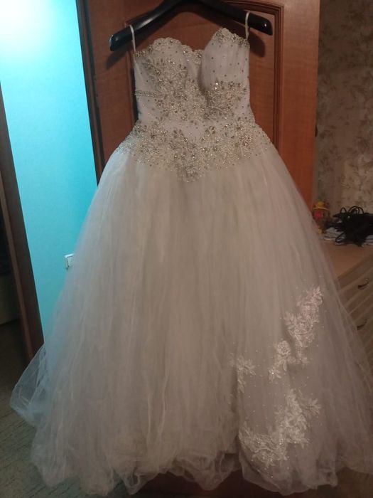 Продам свадебное платье