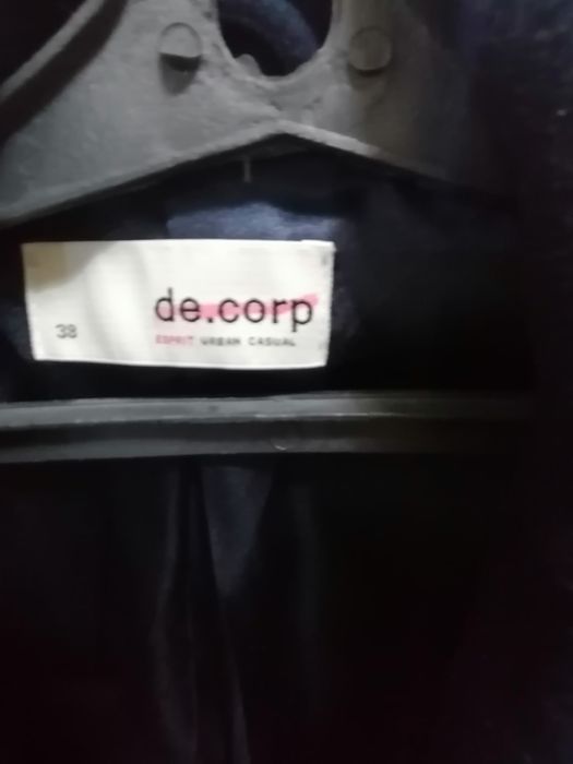 Стильное фирменное пальто